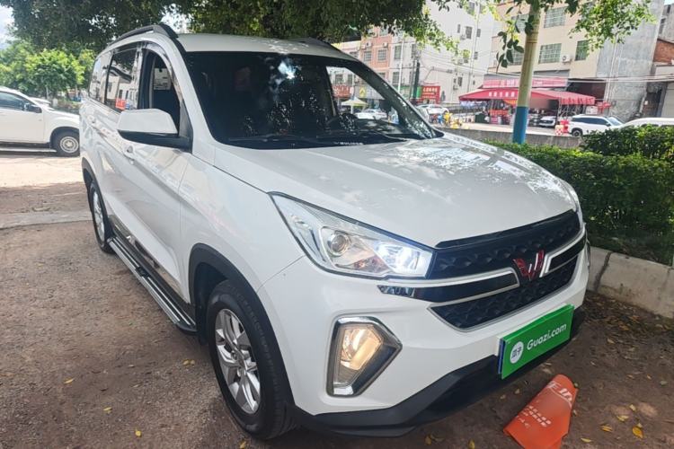 Used Wuling Hongguang S3 2018 1.5L Manual Comfort Model China V Standard Front Right 45 Deg