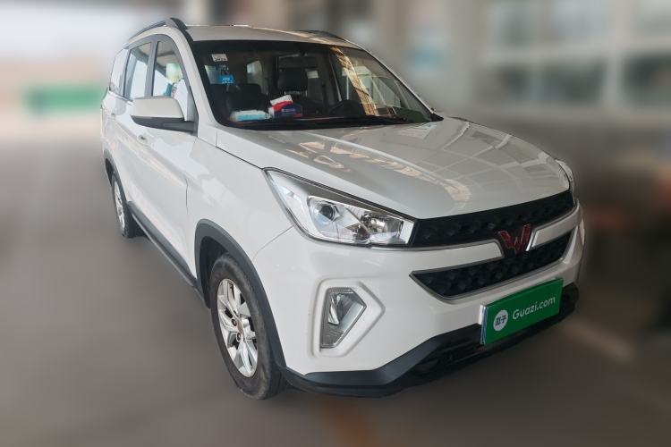 Used Wuling Hongguang S3 2018 1.5L Manual Comfort Model China V Standard Front Right 45 Deg