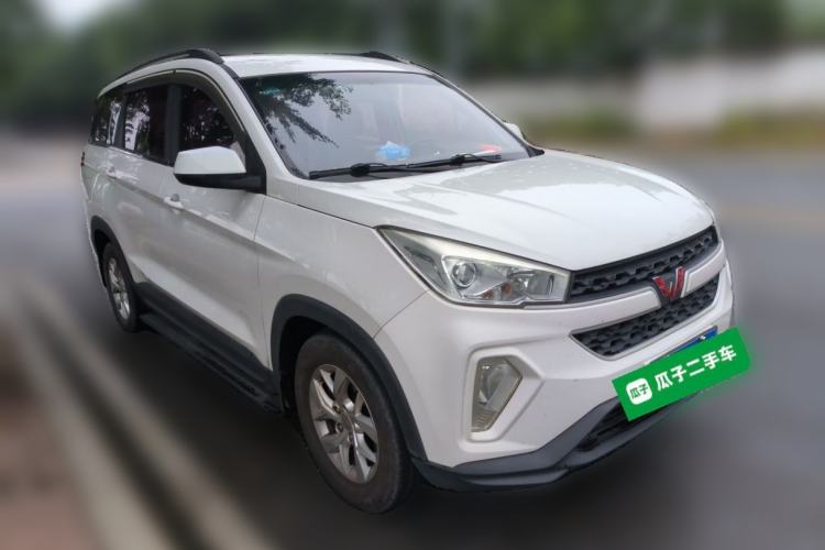 Used Wuling Hongguang S3 2018 1.5L Manual Comfort Model China V Standard Front Right 45 Deg