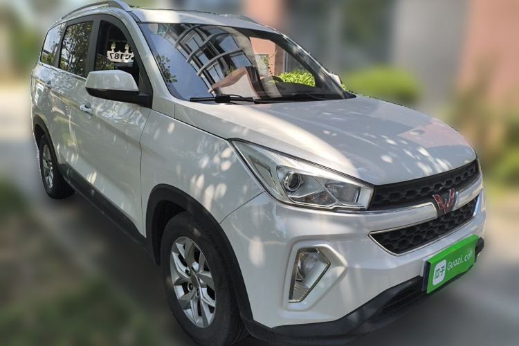 Used Wuling Hongguang S3 2018 1.5L Manual Luxury Model China V Standard Front Right 45 Deg
