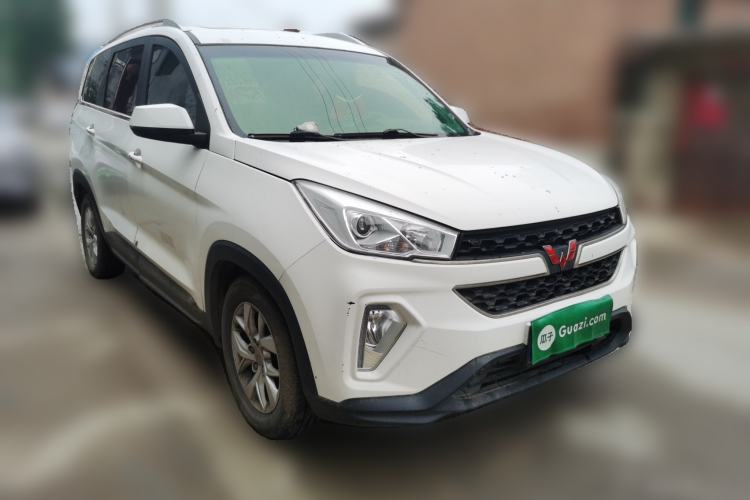 Used Wuling Hongguang S3 2018 1.5L Manual Comfort Model China V Standard Front Right 45 Deg