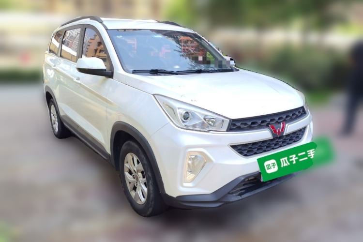 Used Wuling Hongguang S3 2018 1.5L Manual Comfort Model China V Standard Front Right 45 Deg