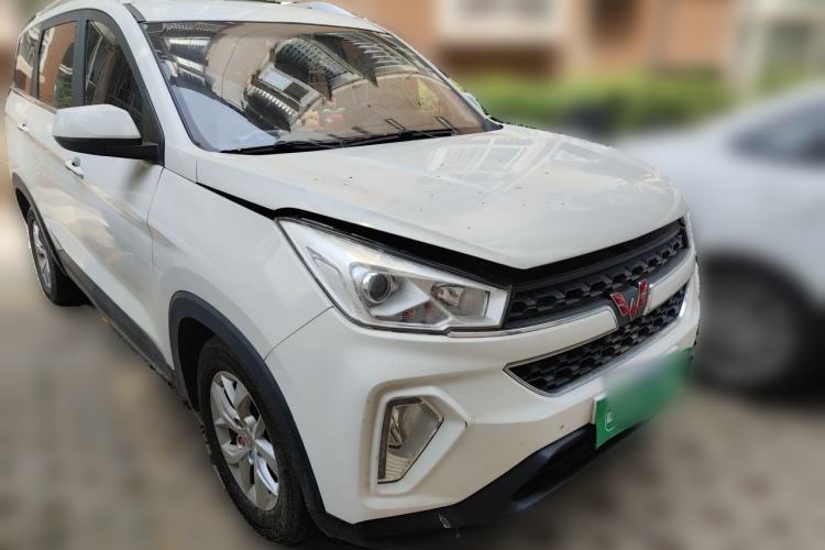 Used Wuling Hongguang S3 2018 1.5L Manual Luxury Model China V Standard Front Right 45 Deg