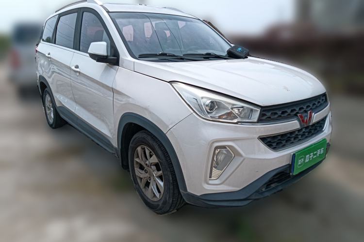 Used Wuling Hongguang S3 2018 1.5L Manual Luxury Model China V Standard Front Right 45 Deg