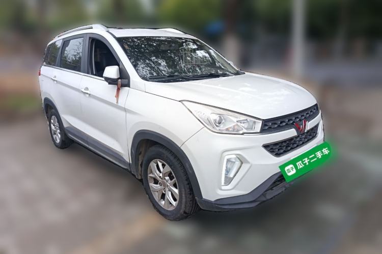 Used Wuling Hongguang S3 2018 1.5L Manual Luxury Model China V Standard Front Right 45 Deg