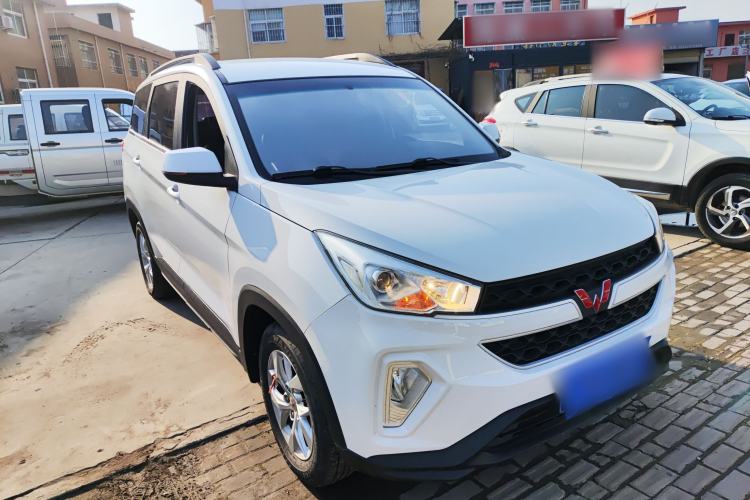 Used Wuling Hongguang S3 2018 1.5L Manual Comfort Model China V Standard Front Right 45 Deg