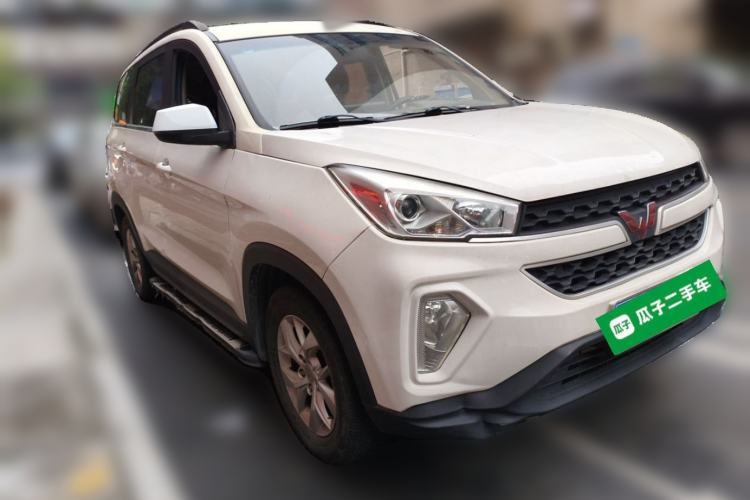 Used Wuling Hongguang S3 2018 1.5L Manual Comfort Model China V Standard Front Right 45 Deg