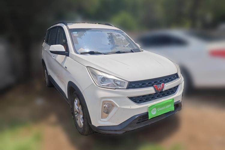 Used Wuling Hongguang S3 2018 1.5T Manual Comfort Model China V Standard Front Right 45 Deg
