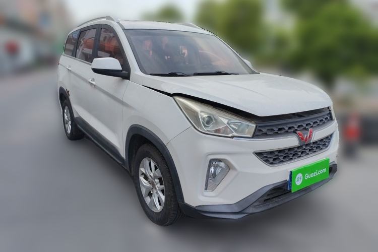 Used Wuling Hongguang S3 2018 1.5L Manual Luxury Model China V Standard Front Right 45 Deg