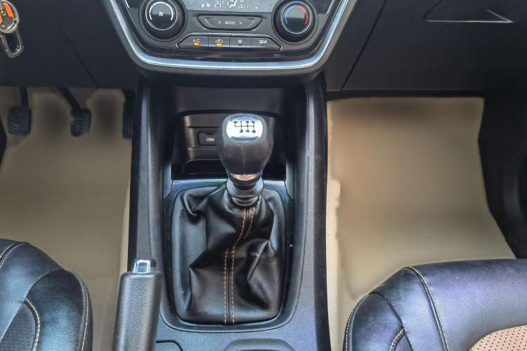 Used Wuling Hongguang S3 2018 1.5L Manual Luxury Model China V Standard Gear Lever