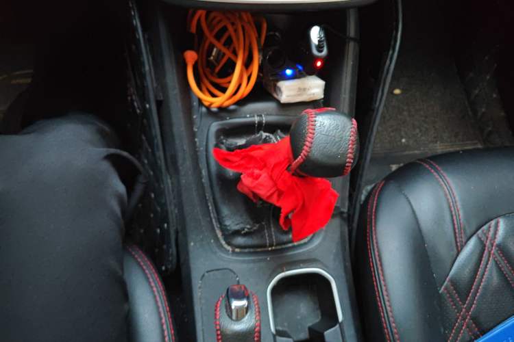 Used Wuling Hongguang S3 2018 1.5L Manual Standard Version China V Standard Gear Lever