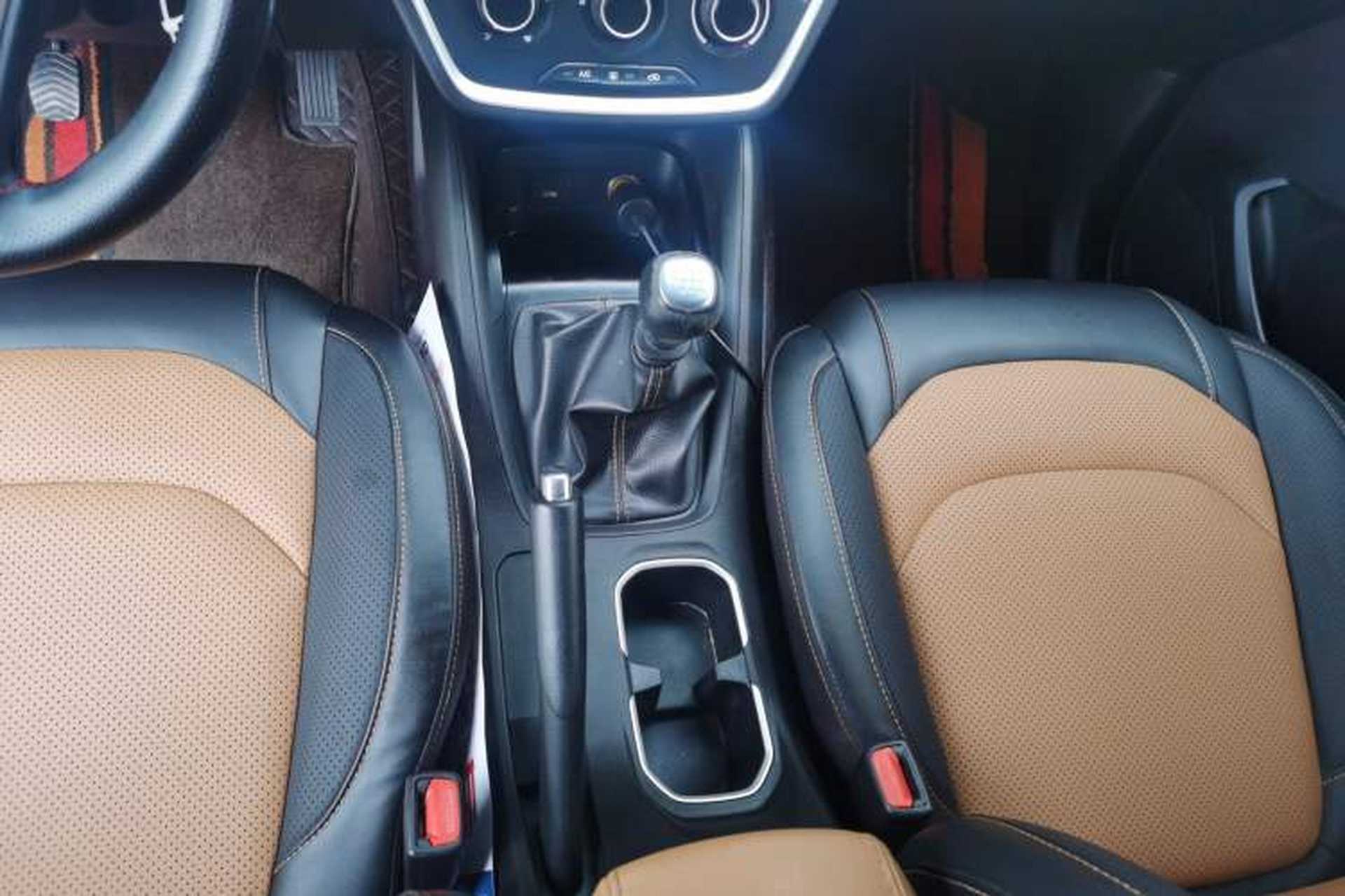 Used Wuling Hongguang S3 2018 1.5T Manual Comfort Model China V Standard Gear Lever