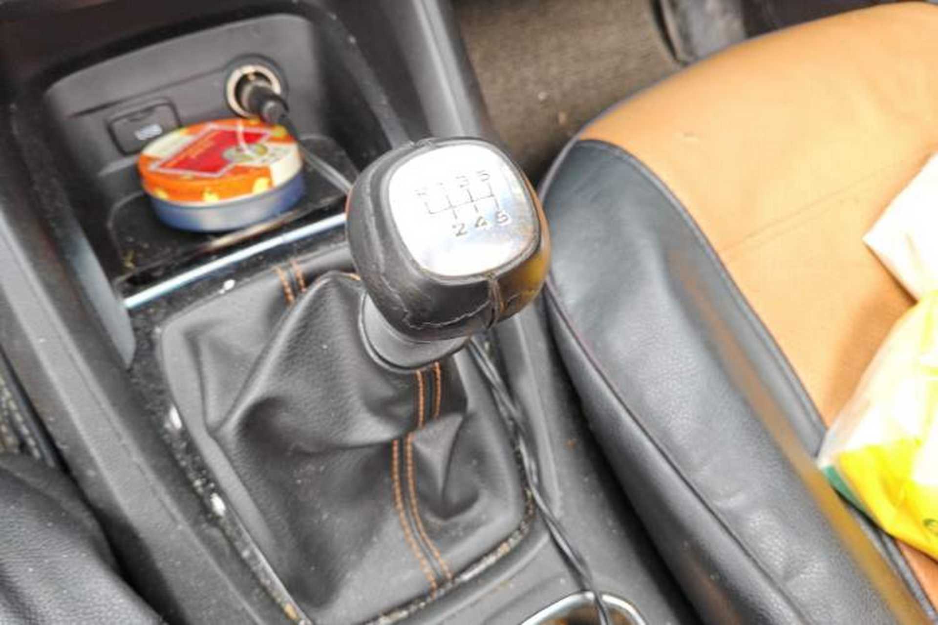 Used Wuling Hongguang S3 2018 1.5T Manual Luxury Model China V Standard Gear Lever