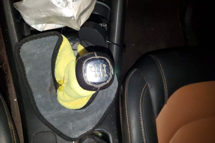 Used Wuling Hongguang S3 2018 1.5L Manual Luxury Model China V Standard Gear Lever