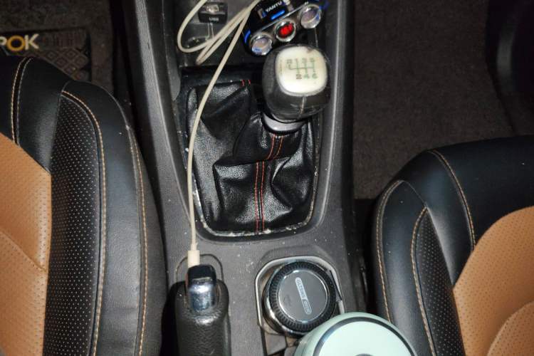 Used Wuling Hongguang S3 2018 1.5T Manual Luxury Model China V Standard Gear Lever