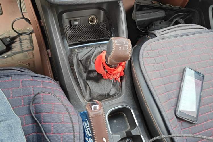 Used Wuling Hongguang S3 2018 1.5L Manual Luxury Model China V Standard Gear Lever