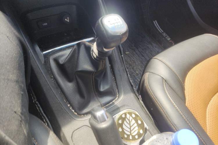 Used Wuling Hongguang S3 2018 1.5L Manual Luxury Model China V Standard Gear Lever