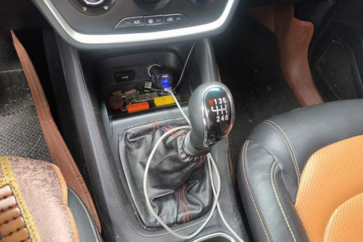 Used Wuling Hongguang S3 2018 1.5L Manual Comfort Model China V Standard Gear Lever