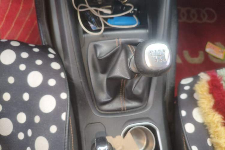 Used Wuling Hongguang S3 2018 1.5L Manual Comfort Model China V Standard Gear Lever