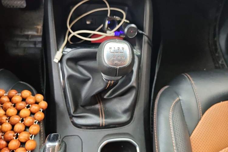 Used Wuling Hongguang S3 2018 1.5L Manual Luxury Model China V Standard Gear Lever