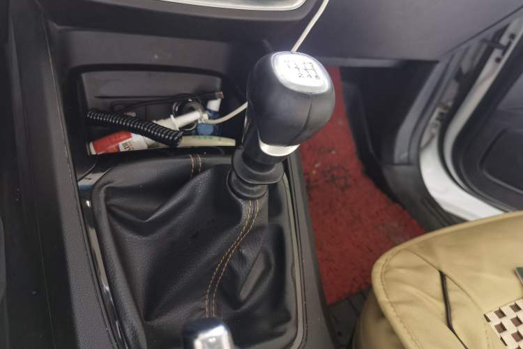 Used Wuling Hongguang S3 2018 1.5L Manual Luxury Model China V Standard Gear Lever