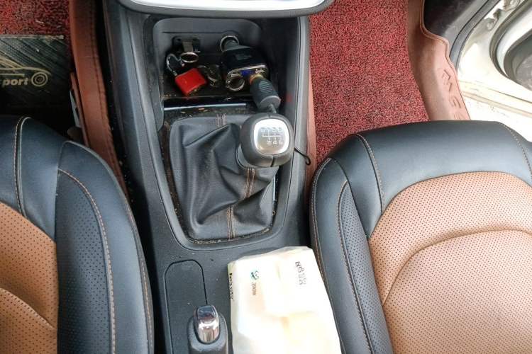 Used Wuling Hongguang S3 2018 1.5L Manual Luxury Model China V Standard Gear Lever