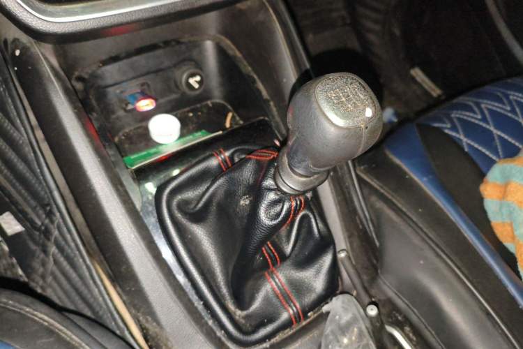 Used Wuling Hongguang S3 2018 1.5L Manual Luxury Model China V Standard Gear Lever