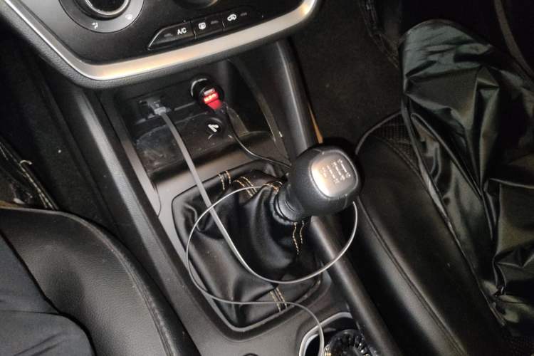 Used Wuling Hongguang S3 2018 1.5L Manual Comfort Model China V Standard Gear Lever