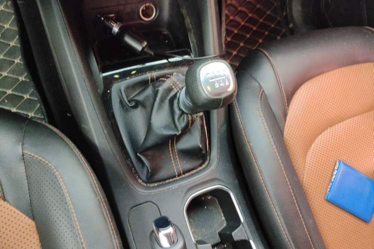 Used Wuling Hongguang S3 2018 1.5L Manual Luxury Model China V Standard Gear Lever