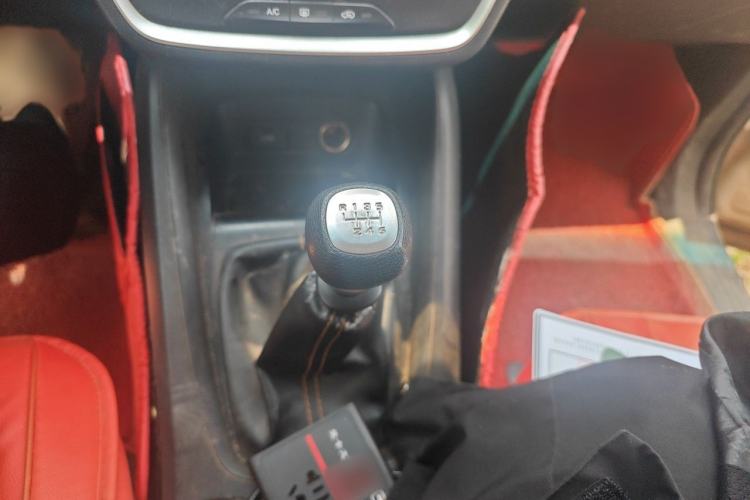 Used Wuling Hongguang S3 2018 1.5T Manual Comfort Model China V Standard Gear Lever