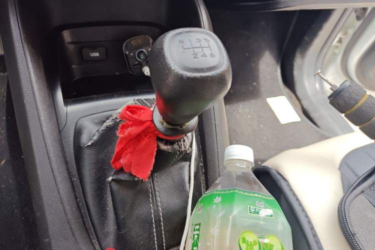 Used Wuling Hongguang S3 2018 1.5L Manual Standard Version China V Standard Gear Lever