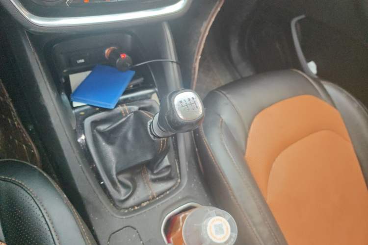 Used Wuling Hongguang S3 2018 1.5L Manual Luxury Model China V Standard Gear Lever