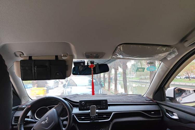 Used Wuling Hongguang S3 2018 1.5L Manual Standard Version China V Standard Headliner