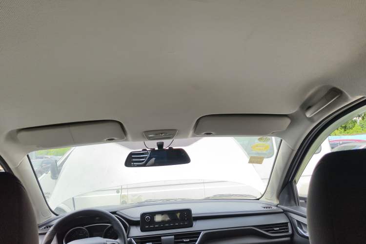 Used Wuling Hongguang S3 2018 1.5L Manual Standard Version China V Standard Headliner