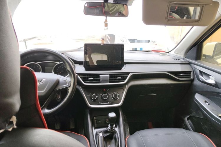 Used Wuling Hongguang S3 2018 1.5L Manual Standard Version China V Standard Headliner