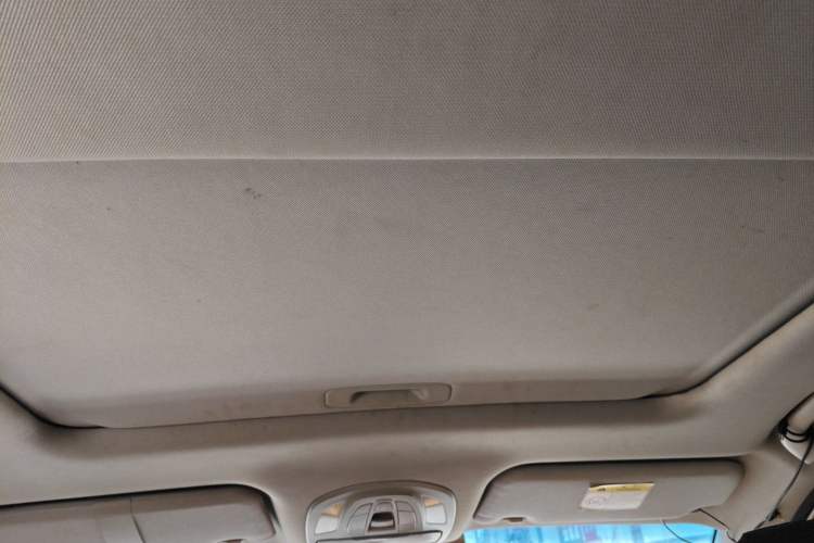 Used Wuling Hongguang S3 2018 1.5T Manual Luxury Model China V Standard Headliner
