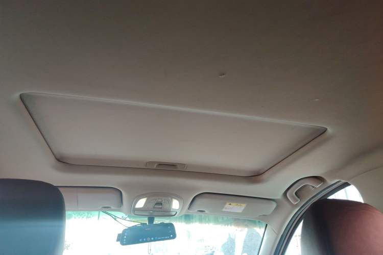Used Wuling Hongguang S3 2018 1.5L Manual Luxury Model China V Standard Headliner