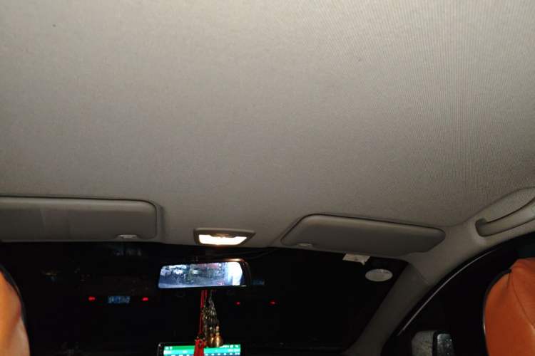 Used Wuling Hongguang S3 2018 1.5L Manual Standard Version China V Standard Headliner