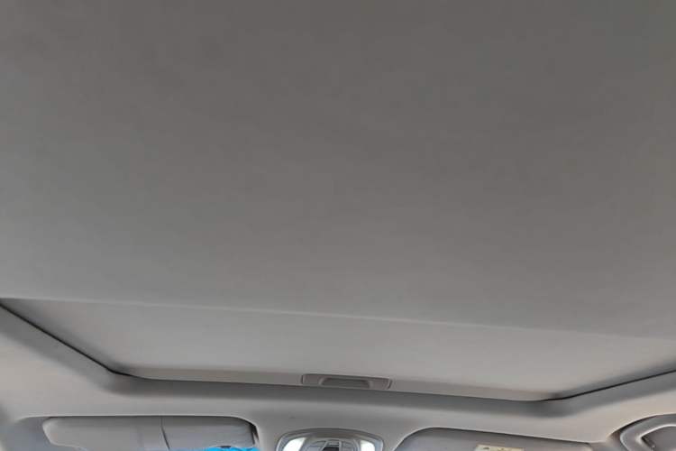 Used Wuling Hongguang S3 2018 1.5L Manual Luxury Model China V Standard Headliner