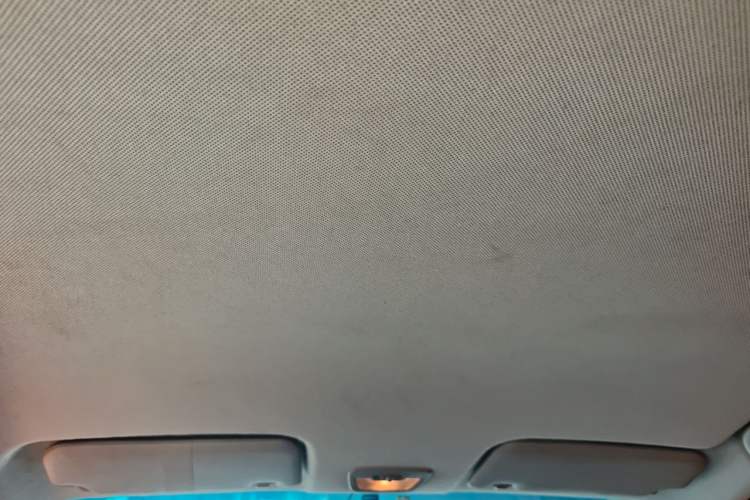 Used Wuling Hongguang S3 2018 1.5L Manual Comfort Model China V Standard Headliner