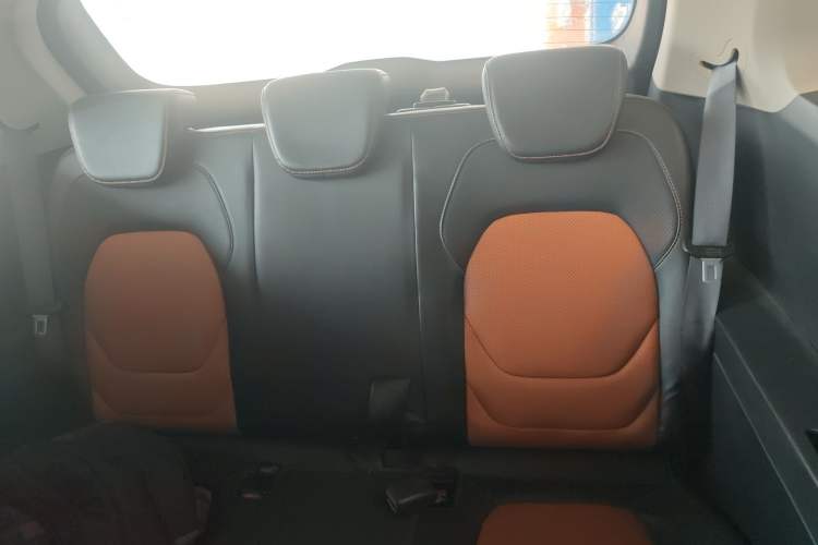 Used Wuling Hongguang S3 2018 1.5L Manual Comfort Model China V Standard Headliner