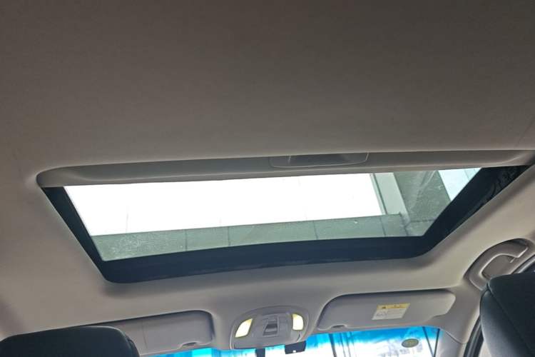 Used Wuling Hongguang S3 2018 1.5L Manual Luxury Model China V Standard Headliner