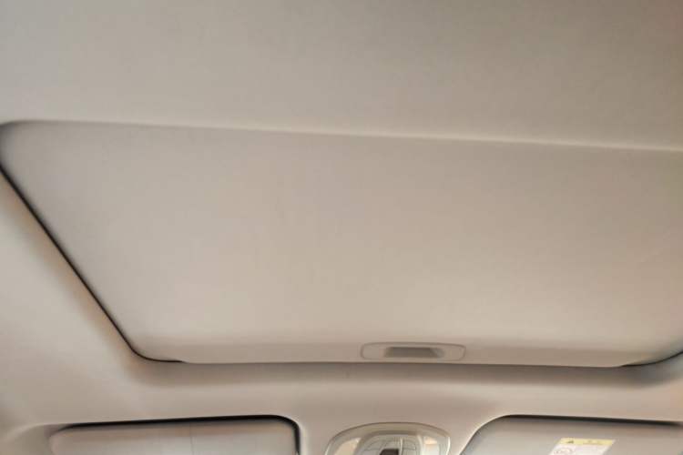 Used Wuling Hongguang S3 2018 1.5L Manual Luxury Model China V Standard Headliner
