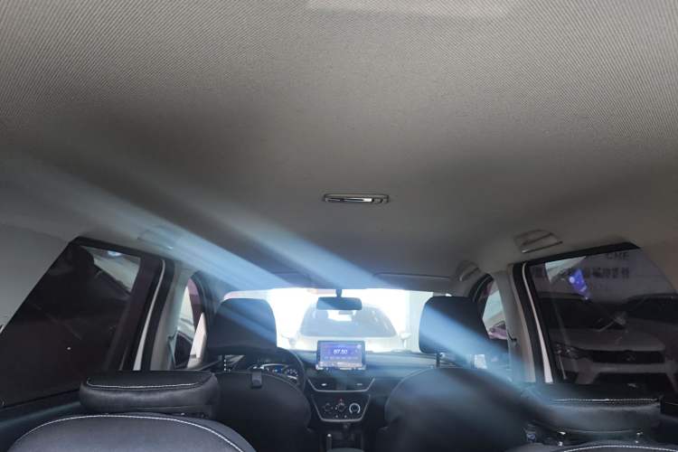 Used Wuling Hongguang S3 2018 1.5L Manual Standard Version China V Standard Headliner