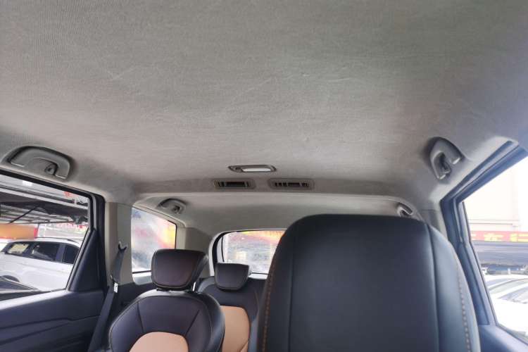 Used Wuling Hongguang S3 2018 1.5L Manual Comfort Model China V Standard Headliner
