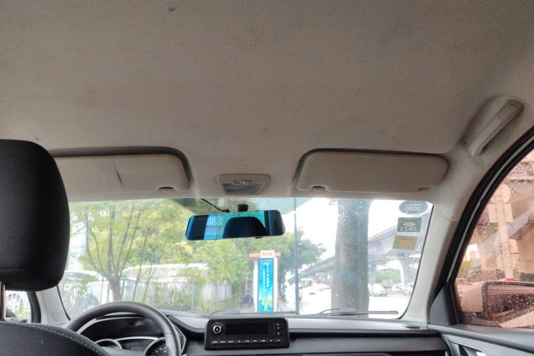 Used Wuling Hongguang S3 2018 1.5L Manual Standard Version China V Standard Headliner