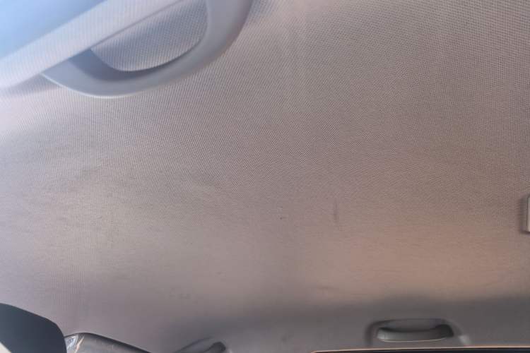 Used Wuling Hongguang S3 2018 1.5L Manual Standard Version China V Standard Headliner