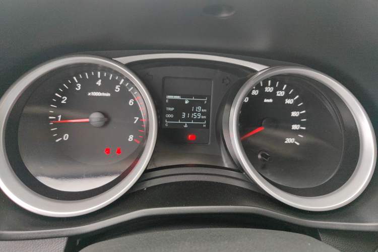 Used Wuling Hongguang S3 2018 1.5L Manual Standard Version China V Standard Instrument Cluster