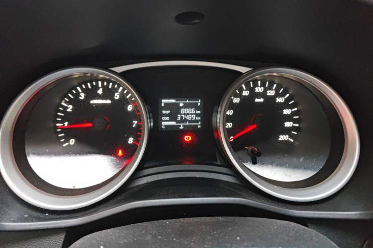 Used Wuling Hongguang S3 2018 1.5L Manual Standard Version China V Standard Instrument Cluster