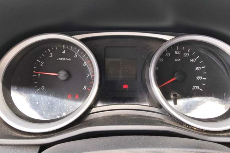 Used Wuling Hongguang S3 2018 1.5L Manual Standard Version China V Standard Instrument Cluster